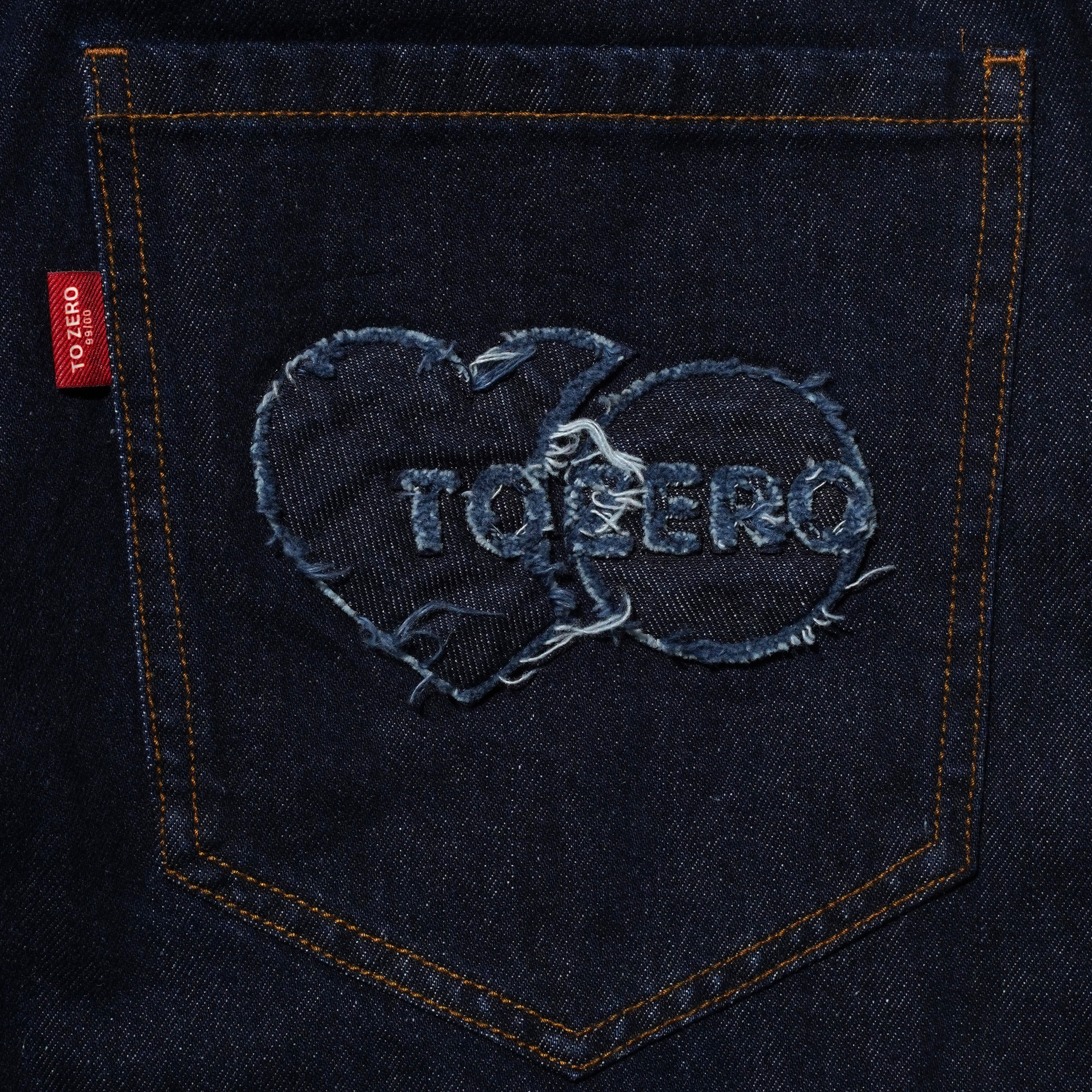 'TO ZERO' 扭縫工裝褲