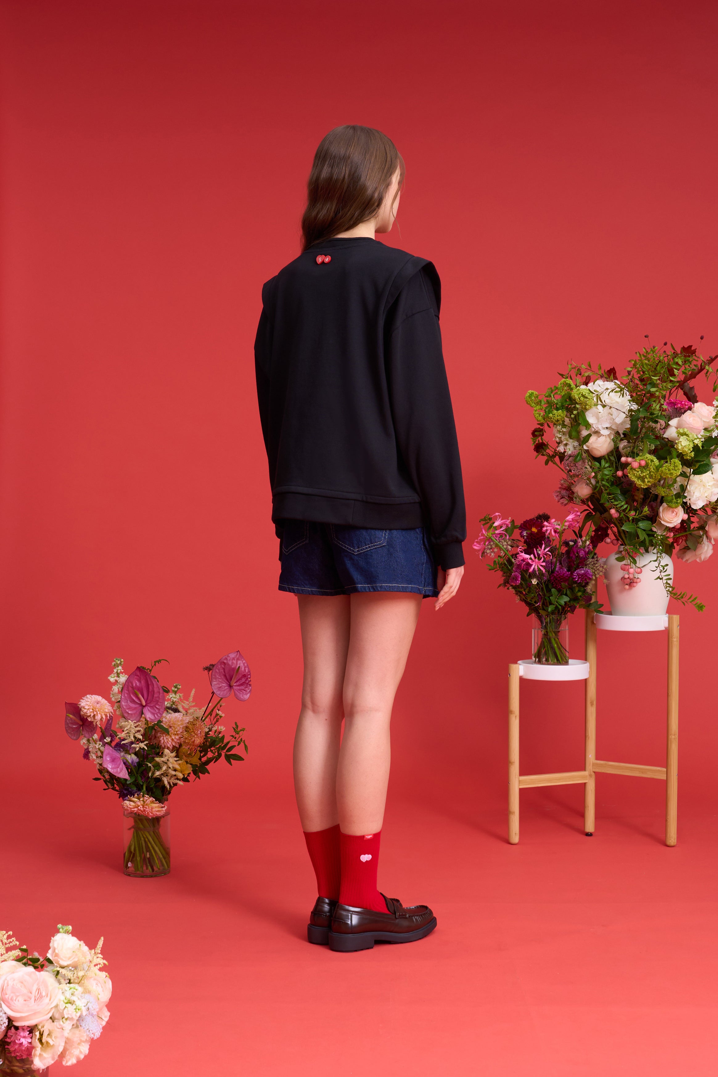TO ZERO 'Blossom ' TOOTHBRUSH-EMBROIDERED SWEATER (BLACK)