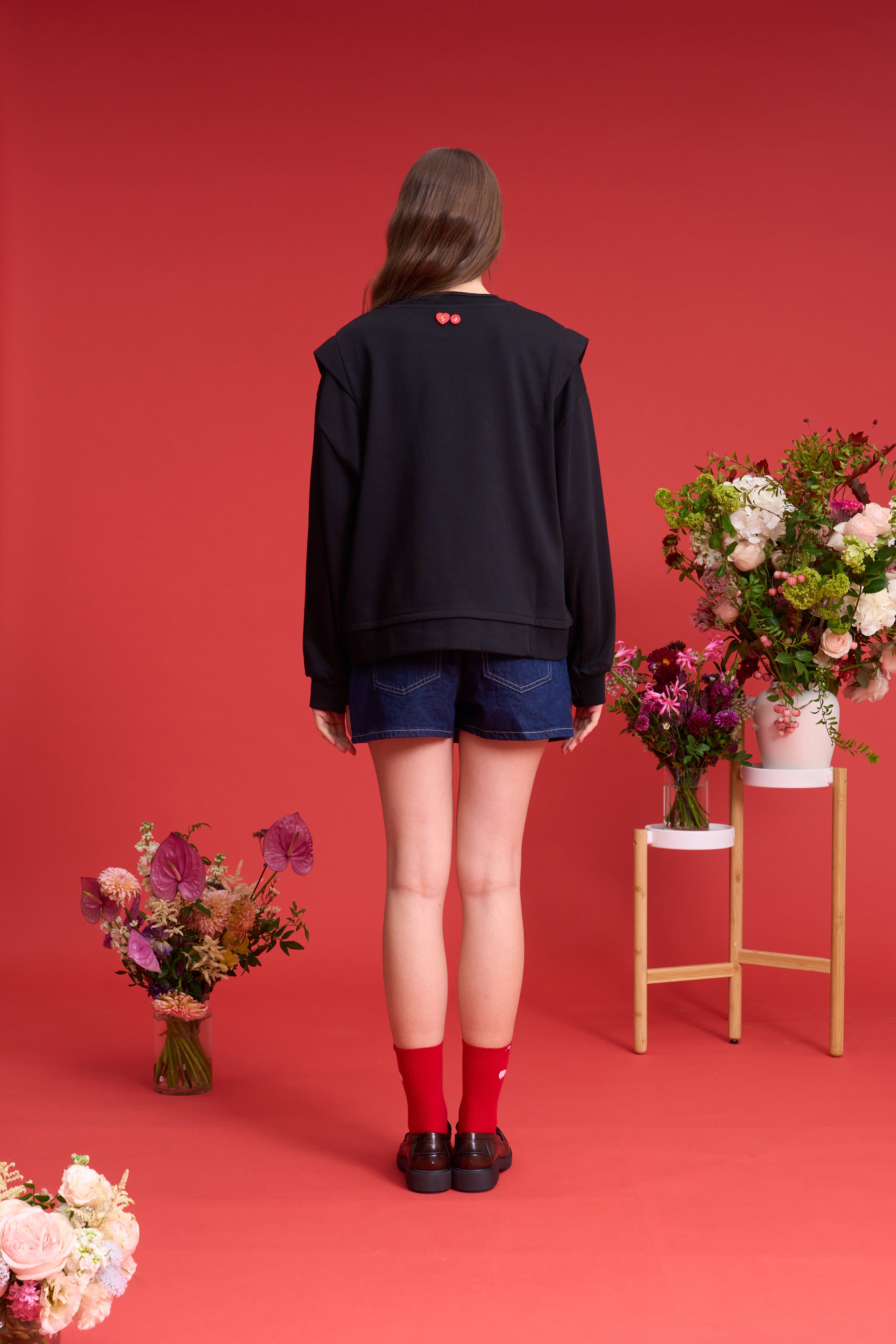 TO ZERO 'Blossom ' TOOTHBRUSH-EMBROIDERED SWEATER (BLACK)