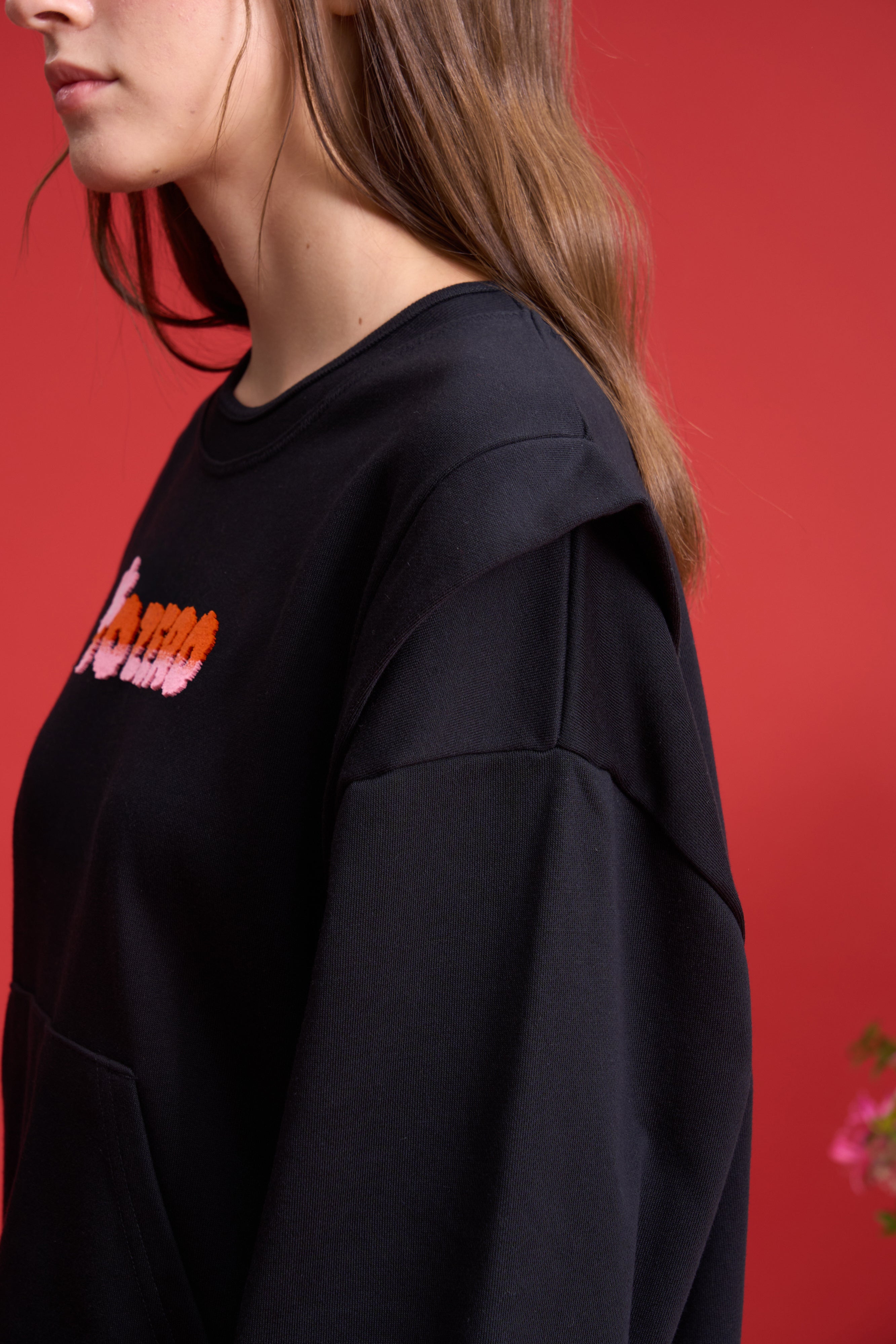 TO ZERO 'Blossom ' TOOTHBRUSH-EMBROIDERED SWEATER (BLACK)