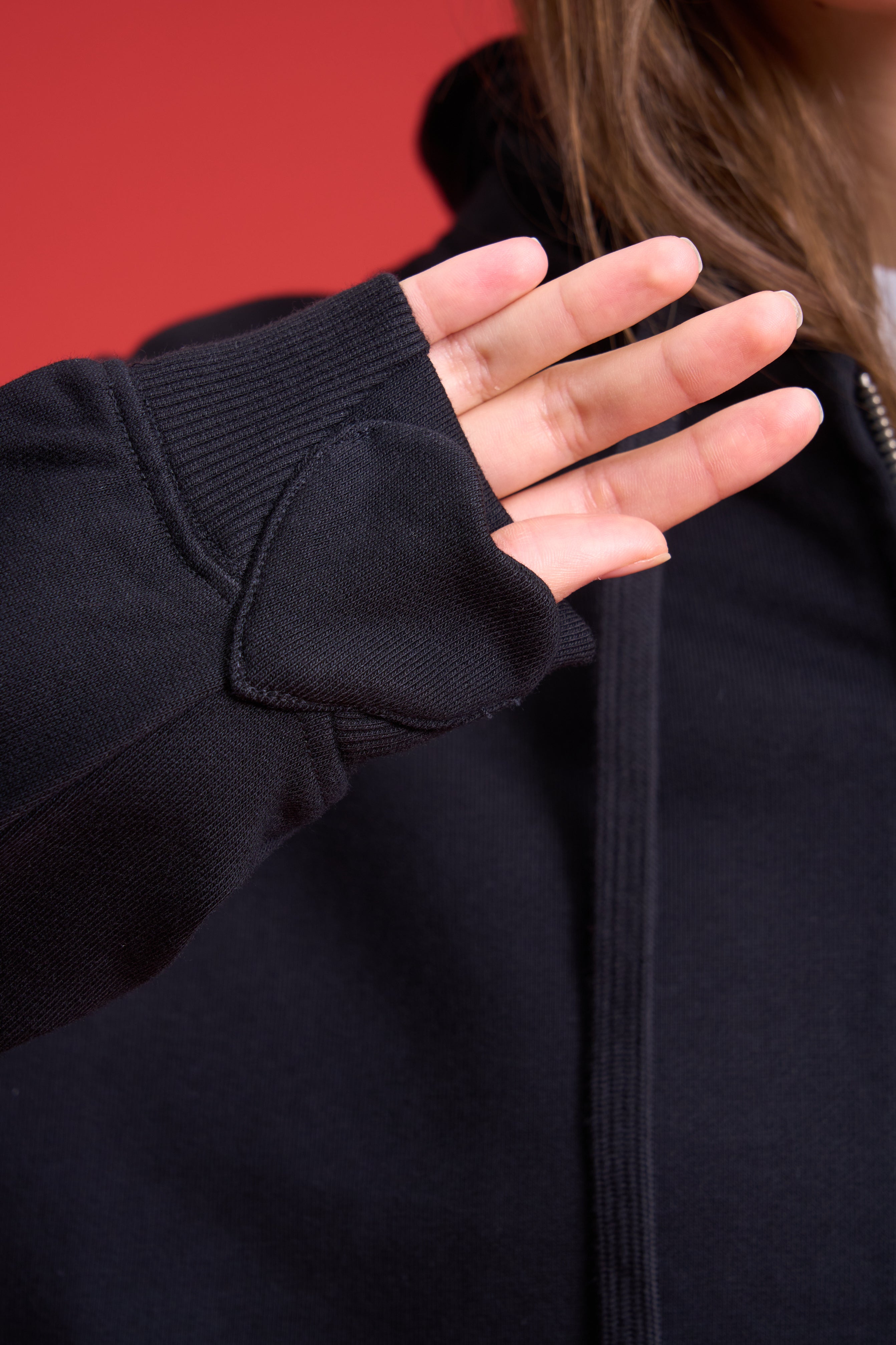 TO ZERO 'Gardener' EMBROIDERED ZIP-UP HOODIE (BLACK)