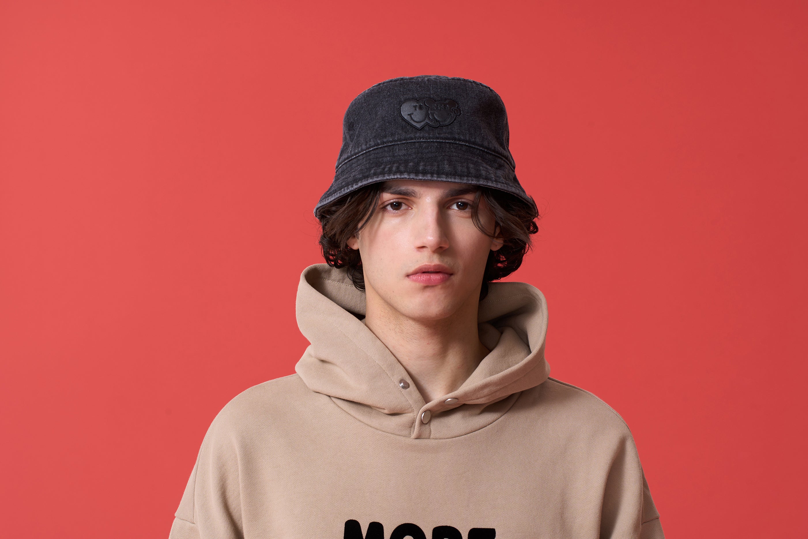 'TO HUG SOMEONE I LOVE' DENIM BUCKET HAT