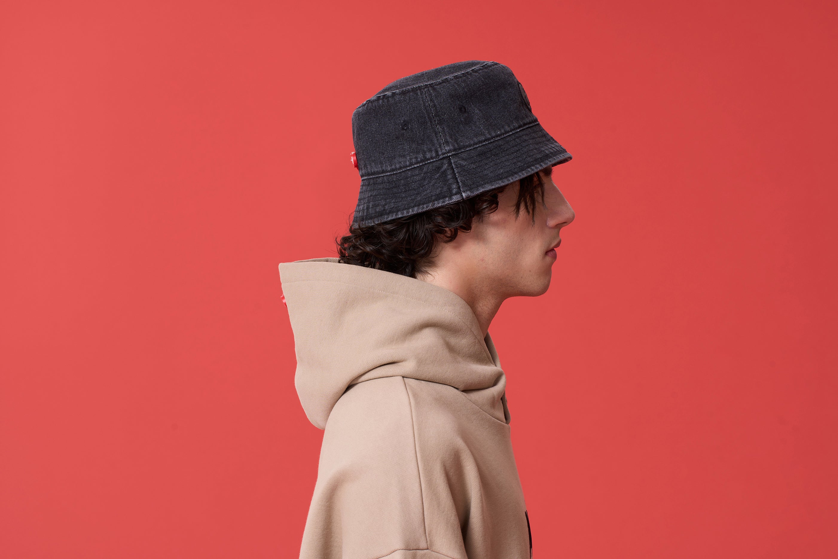 'TO HUG SOMEONE I LOVE' DENIM BUCKET HAT