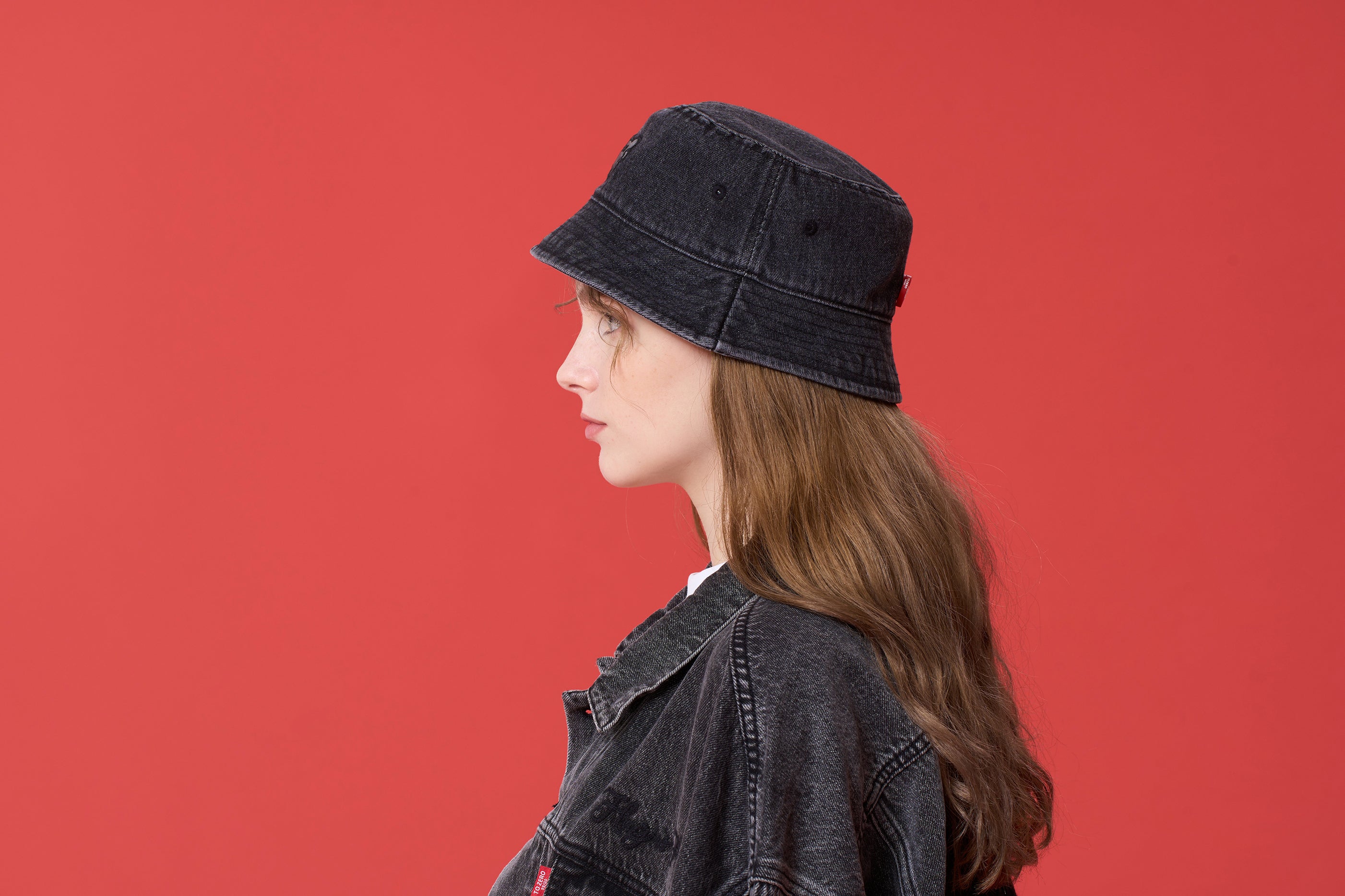 'TO HUG SOMEONE I LOVE' DENIM BUCKET HAT