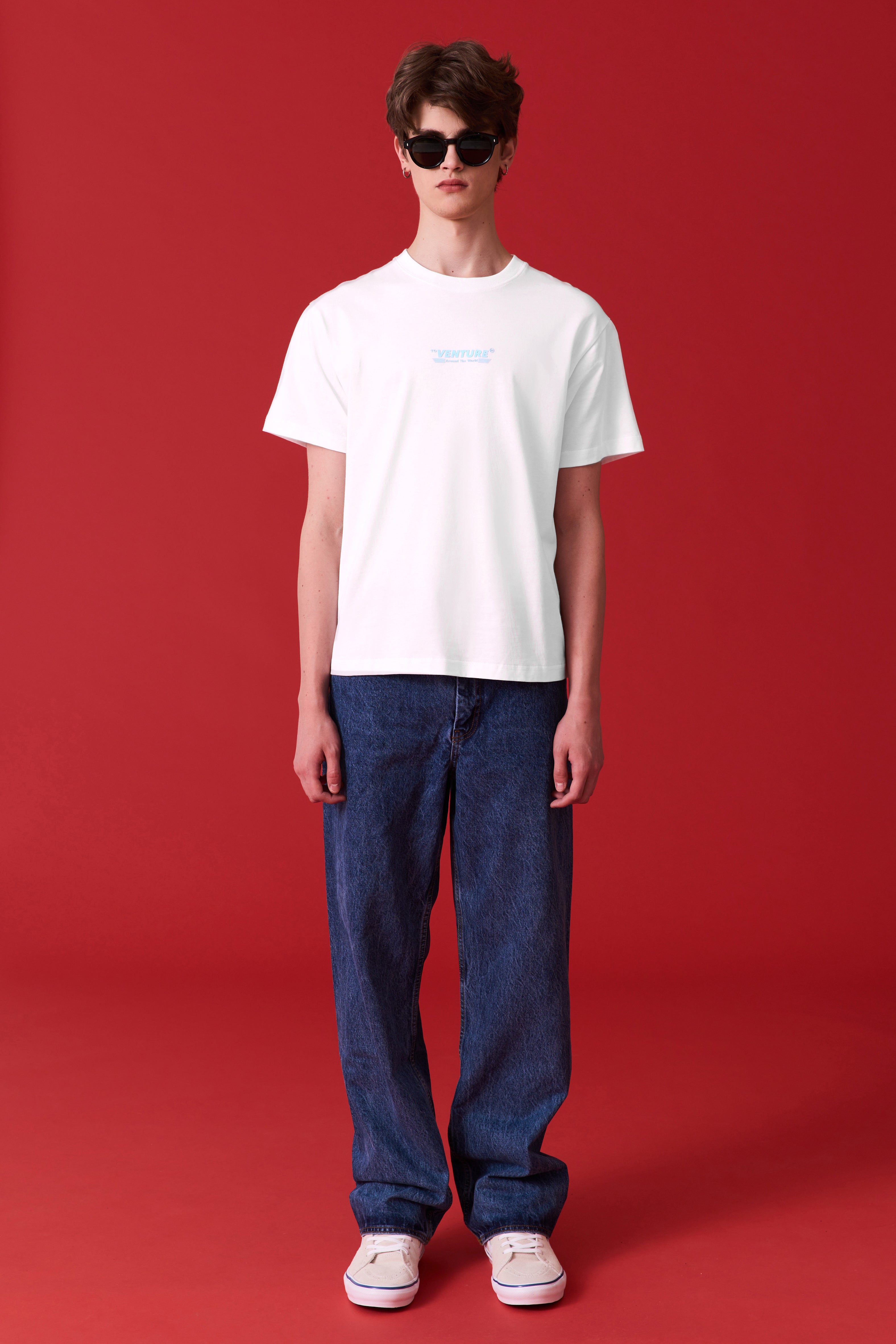 'SPREAD YOUR WINGS' PRINT T-SHIRT (WHITE)