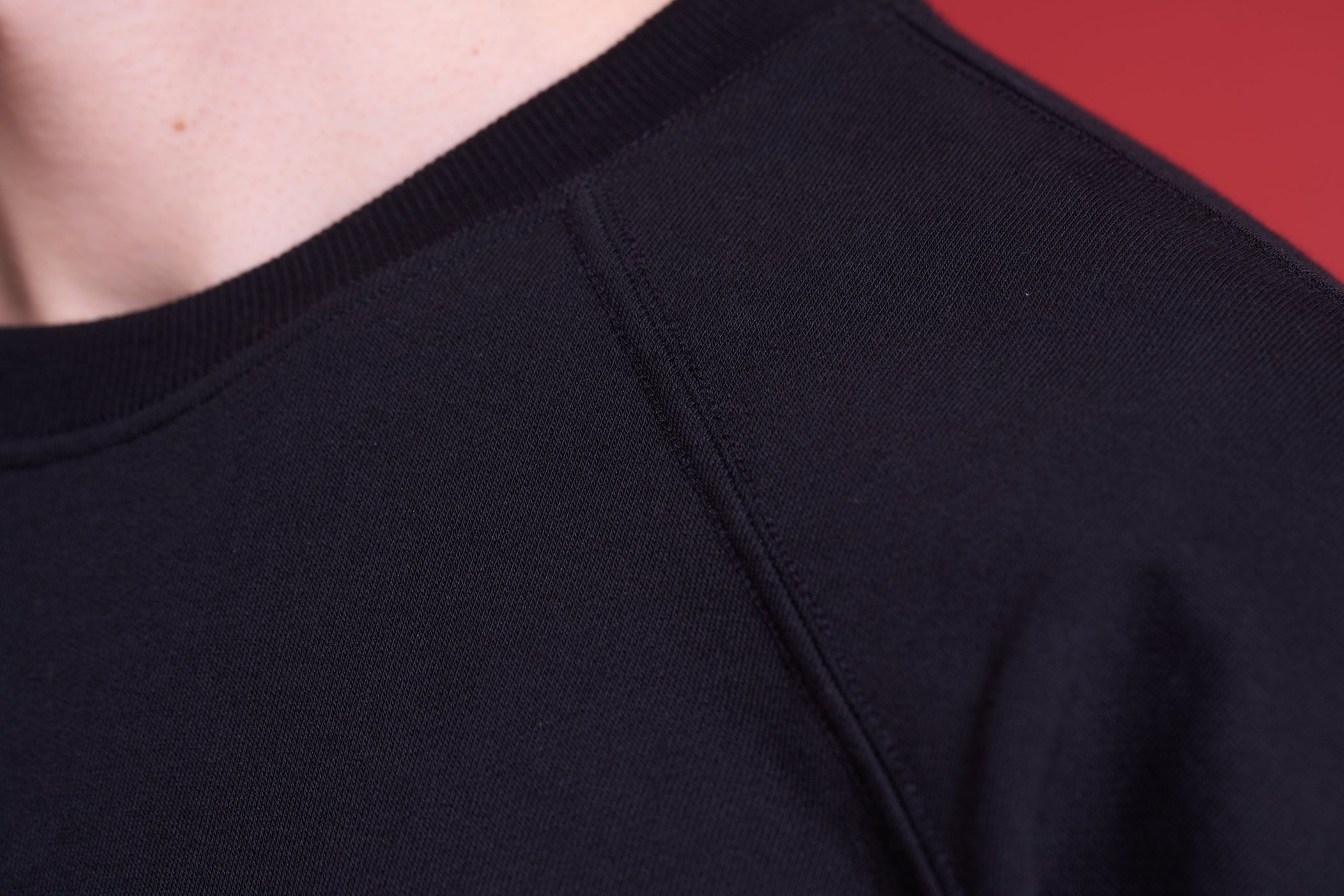 TO ZERO 3D MUSICAL NOTE GRAPHIC TOP (BLACK)