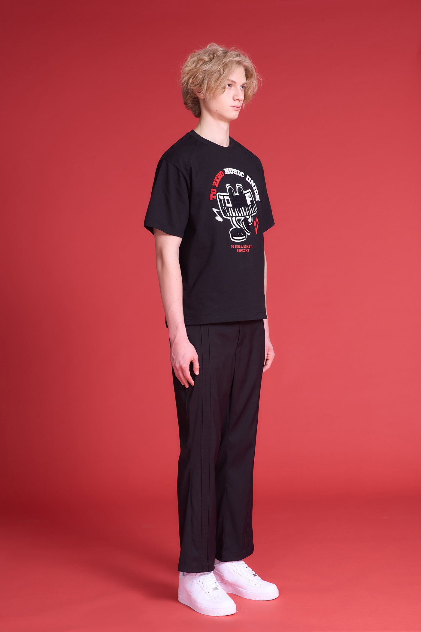 TO ZERO GUITAR PICK & LEATHER POUCH FLARE PANTS (BLACK)