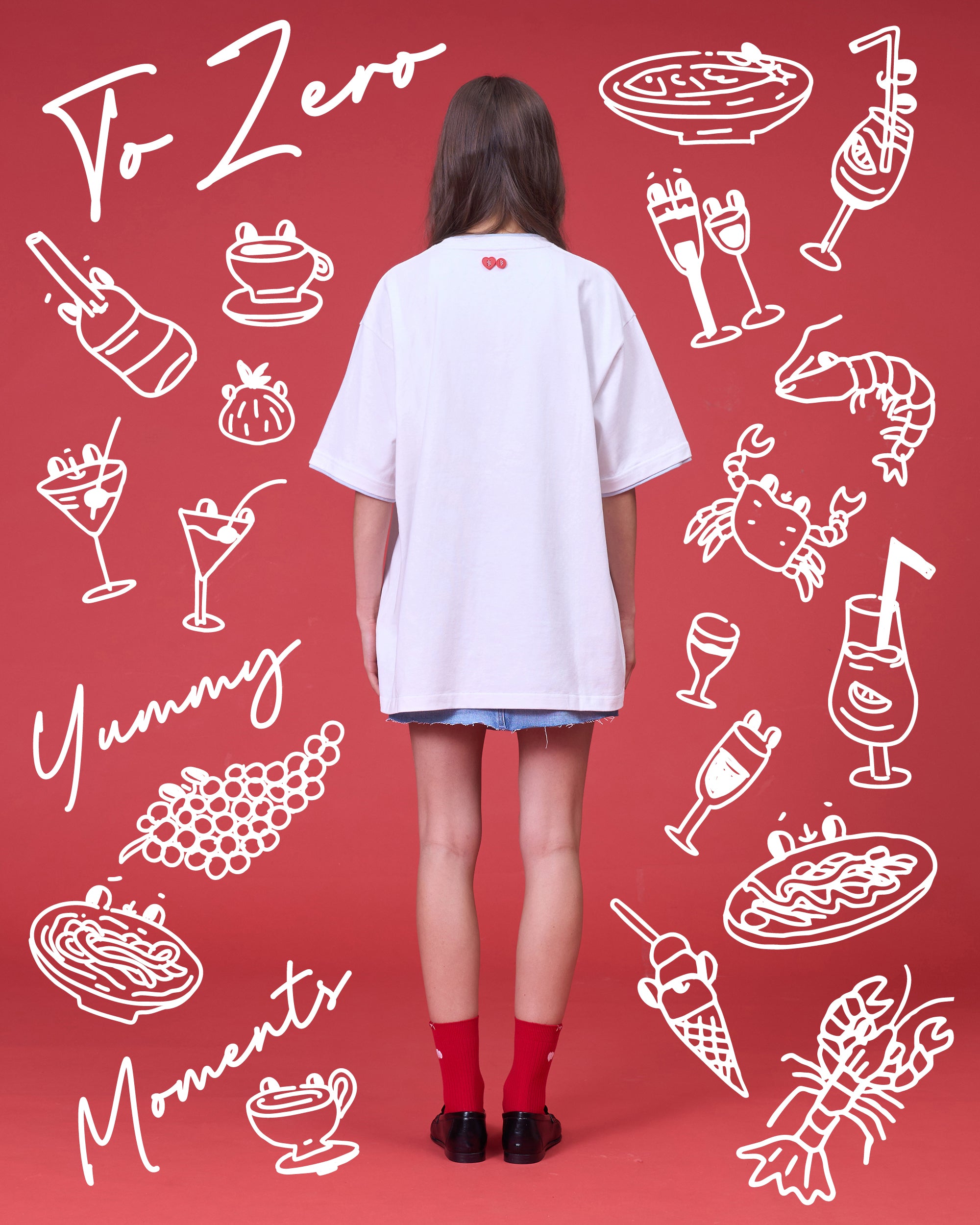 'THE YUMMY MOMENTS' OVERSIZED T-SHIRT (WHITE)