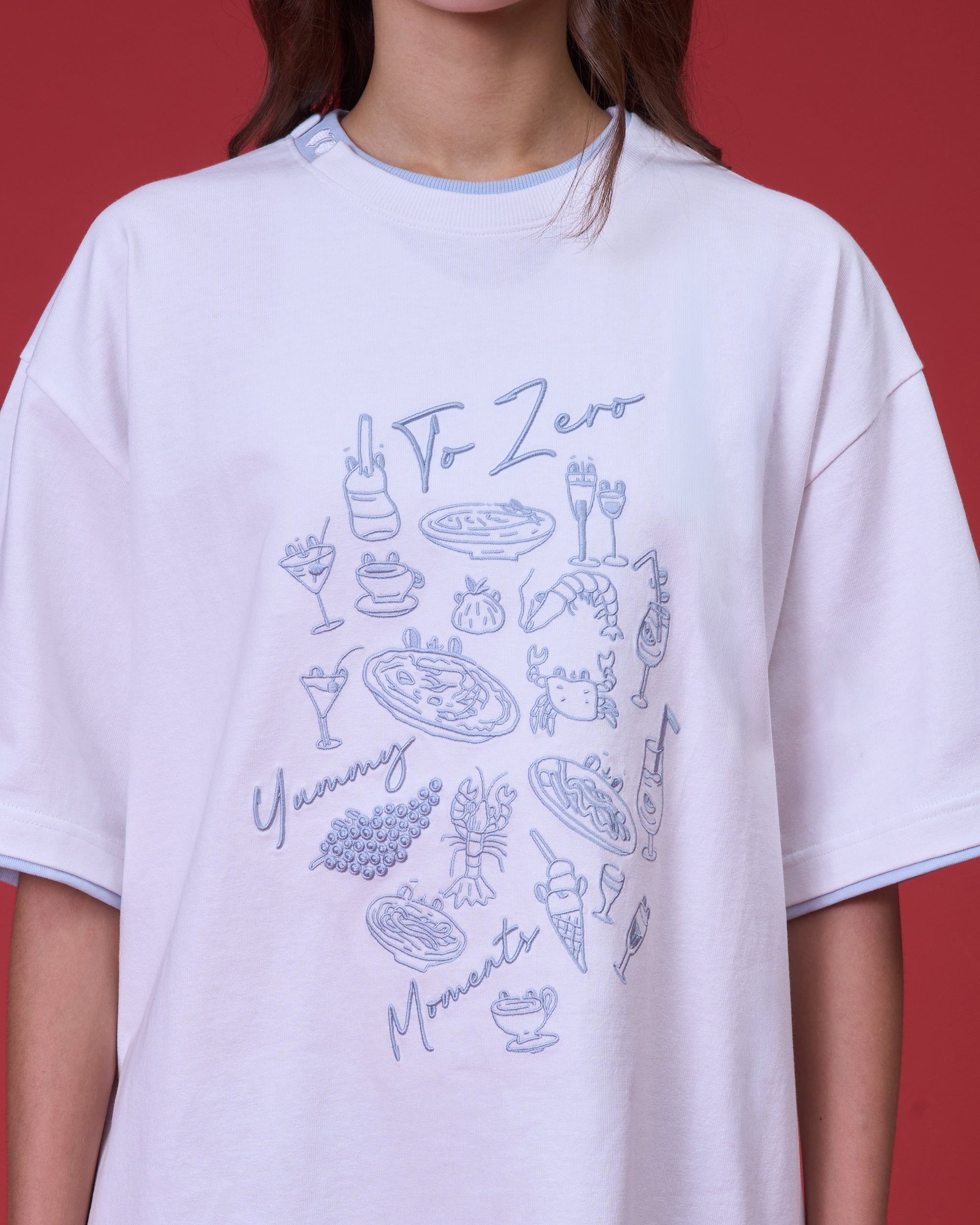 'THE YUMMY MOMENTS' OVERSIZED T-SHIRT (WHITE)