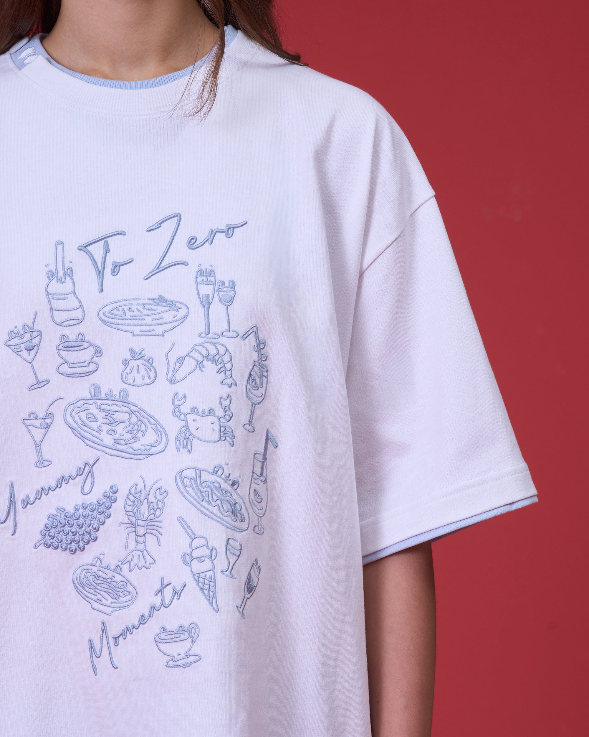 'THE YUMMY MOMENTS' OVERSIZED T-SHIRT (WHITE)