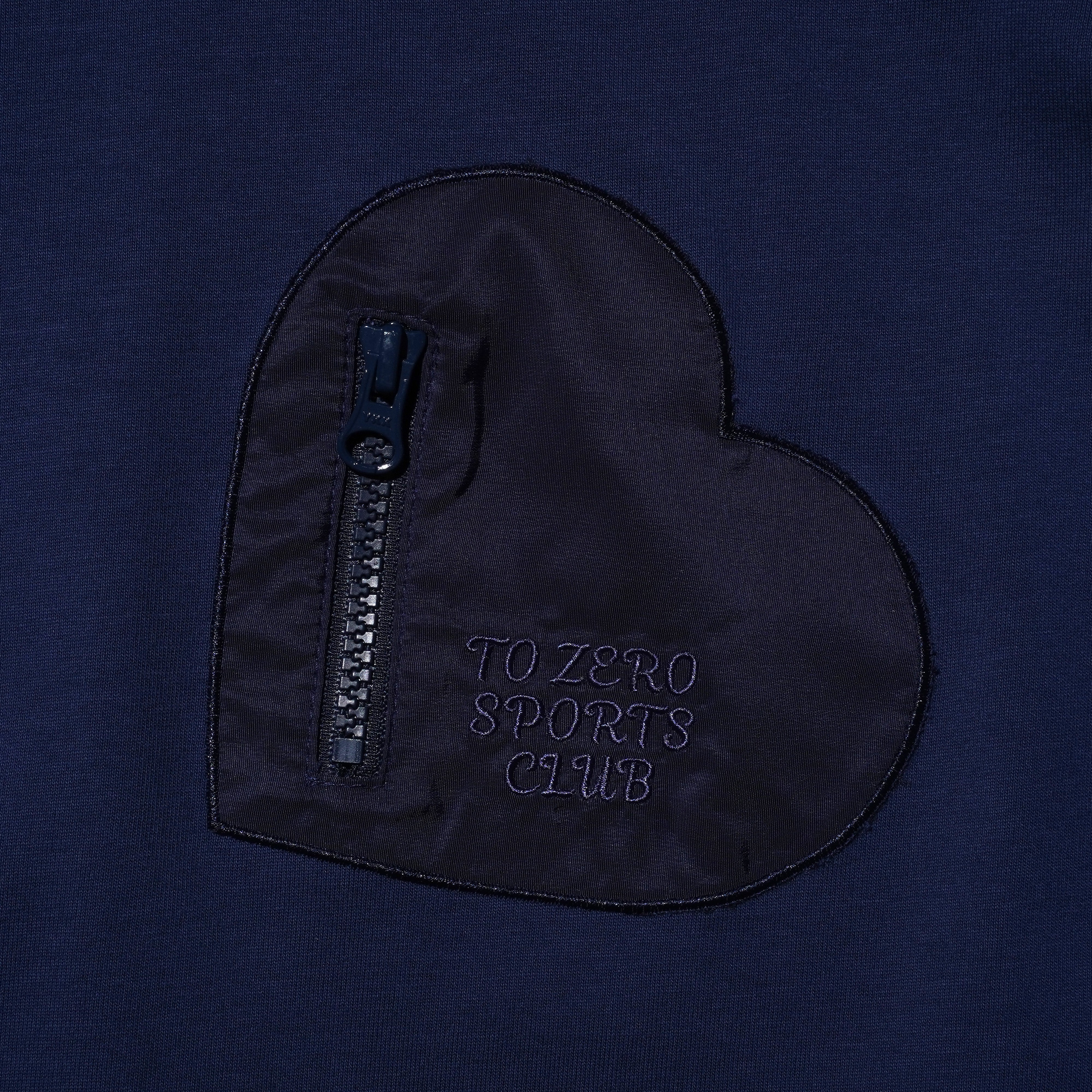 TO ZERO 'FOR A BETTER ME' PATCH POCKET CONTRASTING SLEEVES TOP (NAVY)
