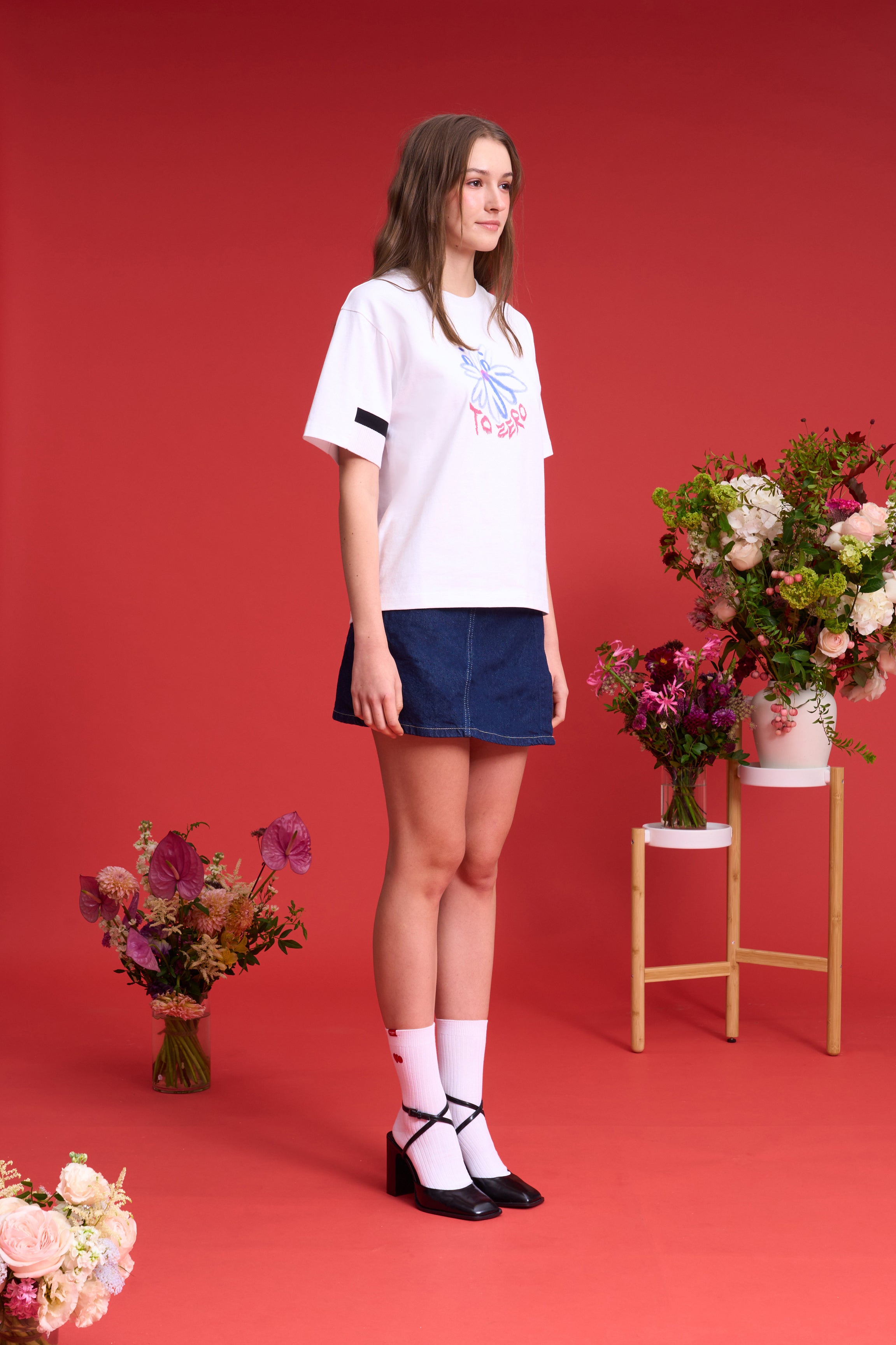 TO ZERO 'Spray Flower' T-SHIRT (WHITE)