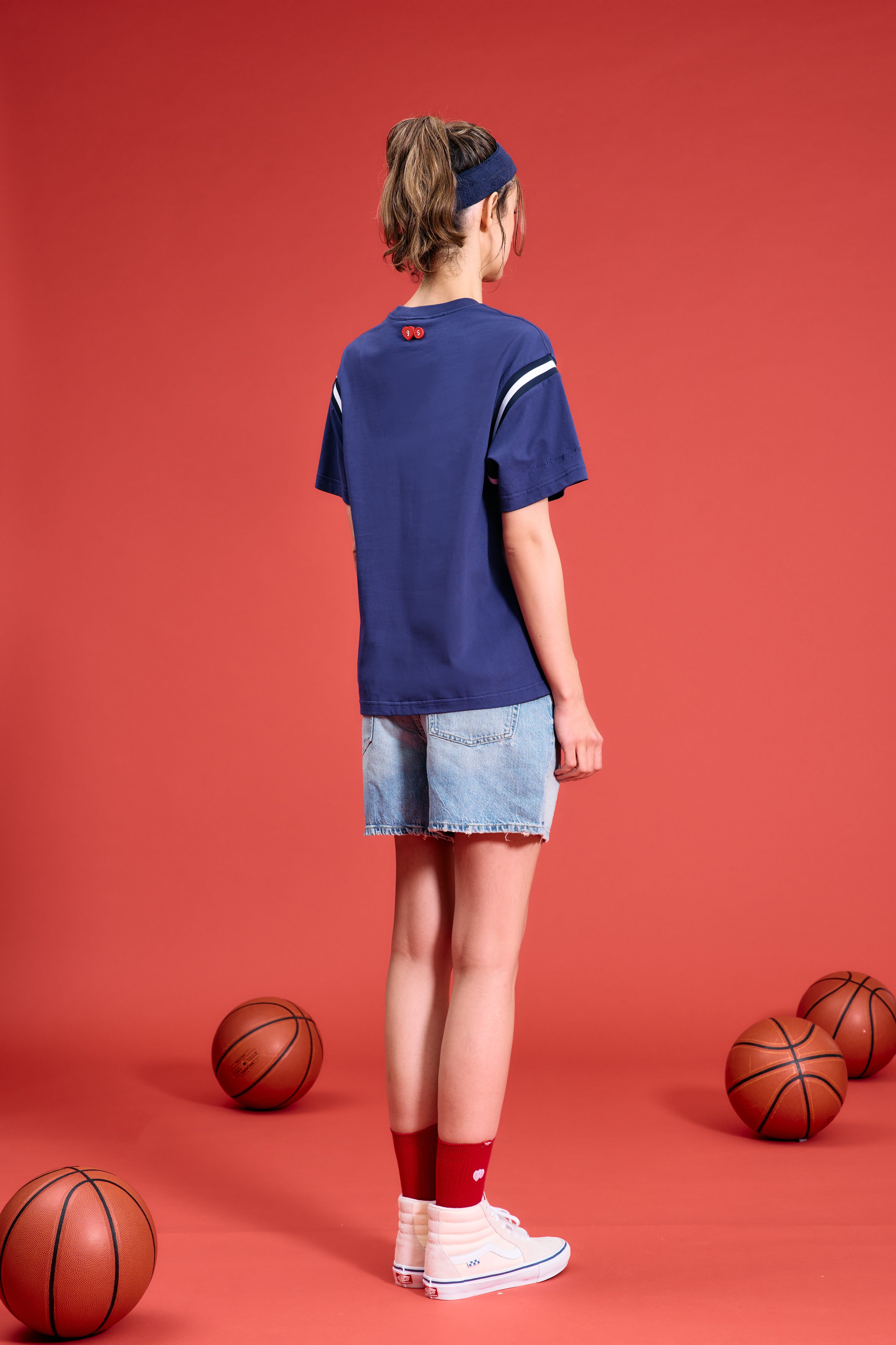 TO ZERO 'SPORTS CLUB' SHOULDER INSET T-SHIRT (NAVY)