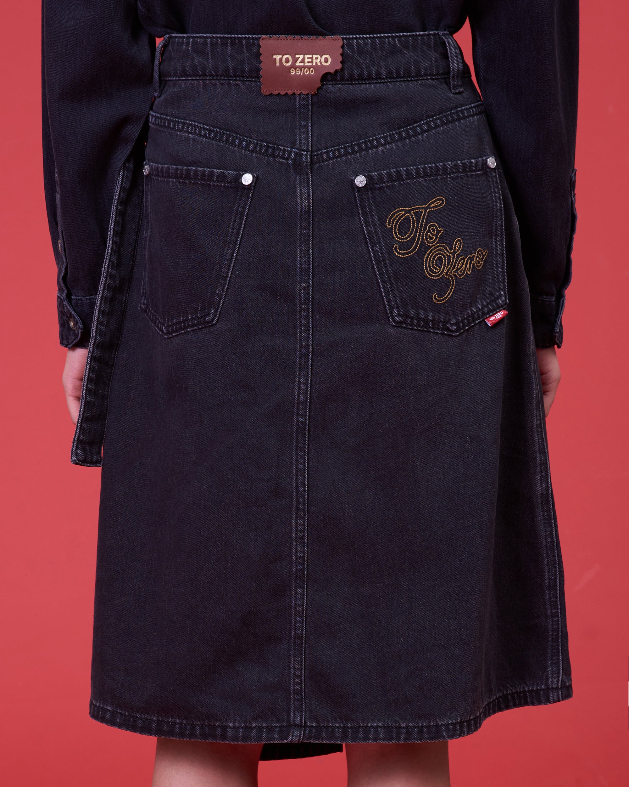 'WRAP IT TO GO' PLEATED DENIM SKIRT (WASHED BLACK)
