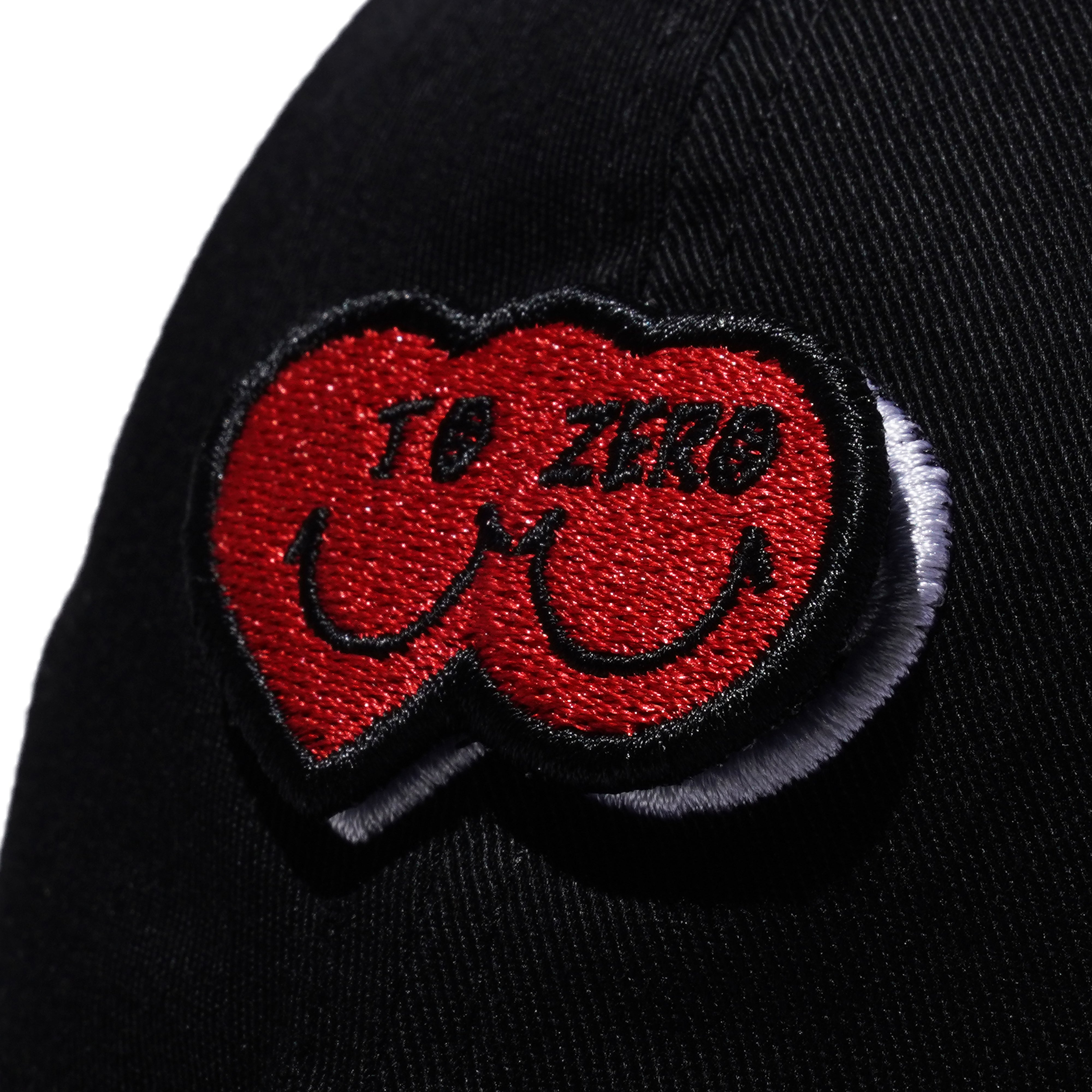 'TO BE KIND <> TO ZERO' 可換式魔術貼貼飾棒球帽
