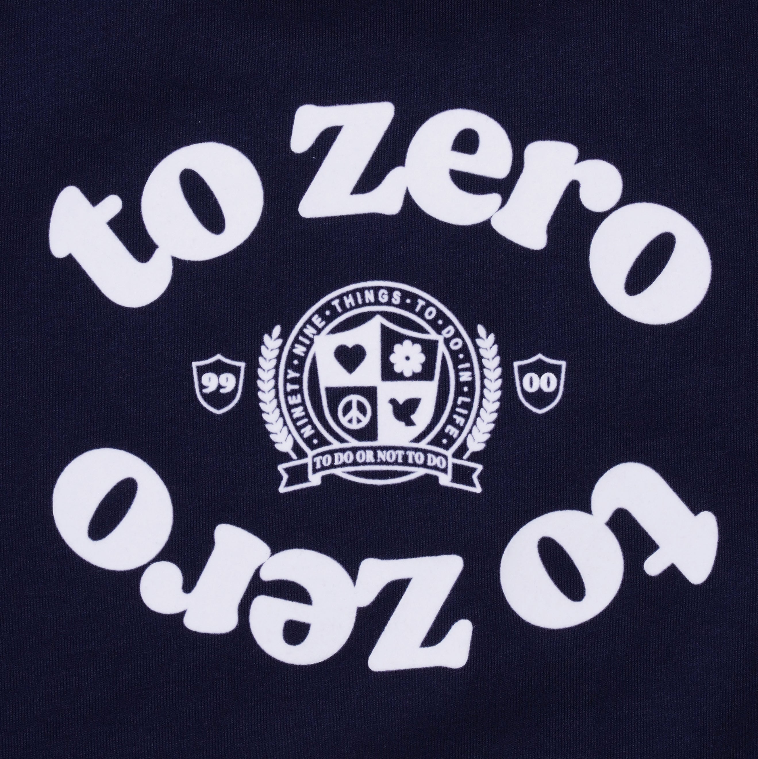 'TO ZERO COLLEGE BADGE' Flocking Print T-Shirt (NAVY)