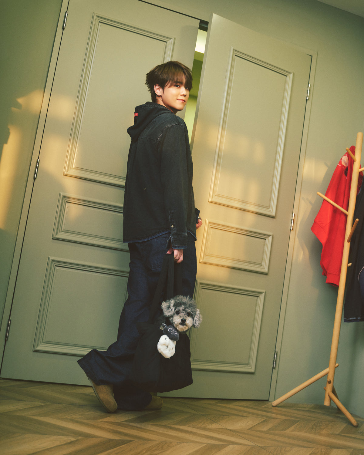 'HOMEY-POOFY' TOTE BAG (BLACK)