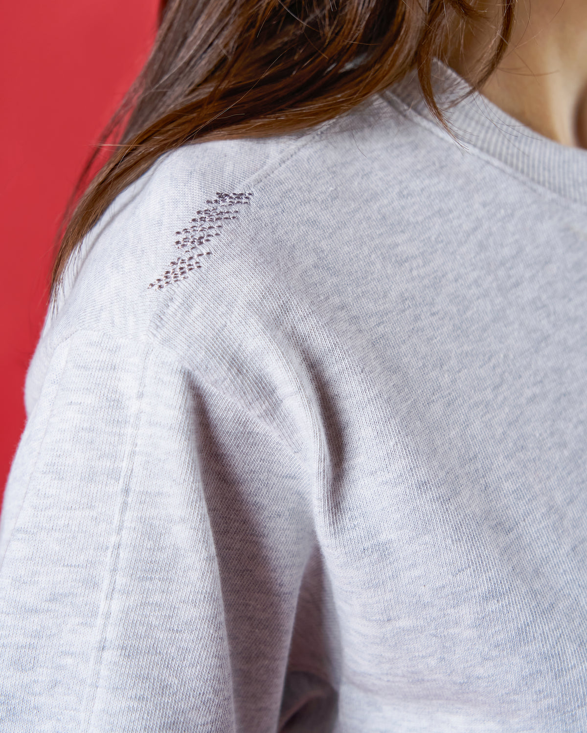'KOTO FUR-MILY' T-SHIRT (花灰色)