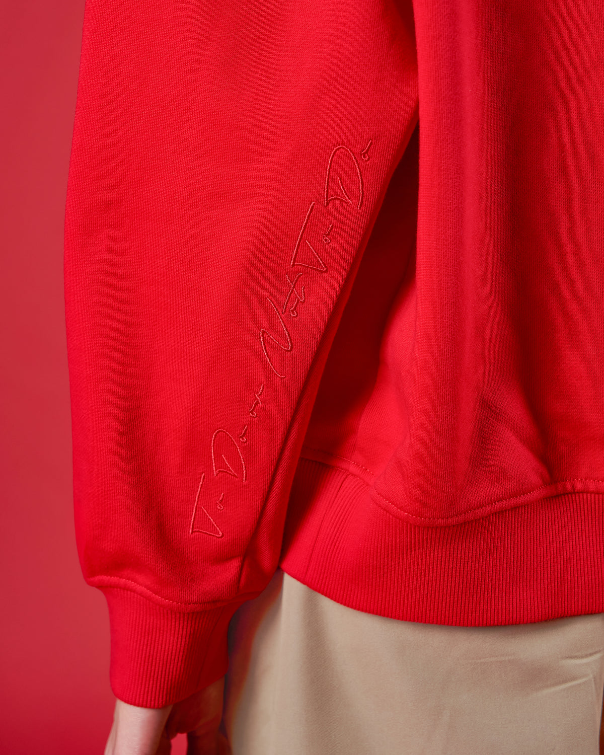 'XOXO LOVELY FURRY' CREWNECK SWEATSHIRT (RED)